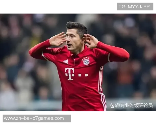 37岁莱万帽子戏法救主！巴萨续约两难选择，一数据提醒他不行代替